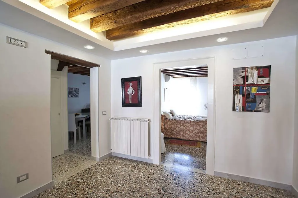 Ca Dell'Ambasciatore Apartment Venice
