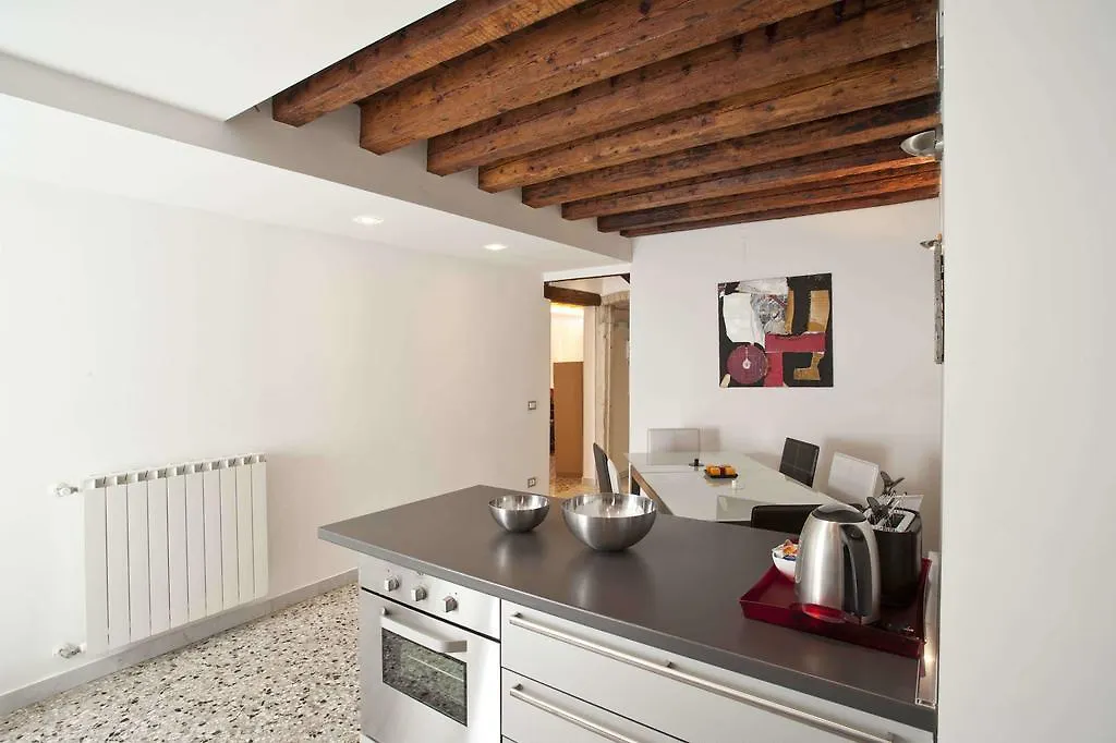 Ca Dell'Ambasciatore Apartment Venice Италия