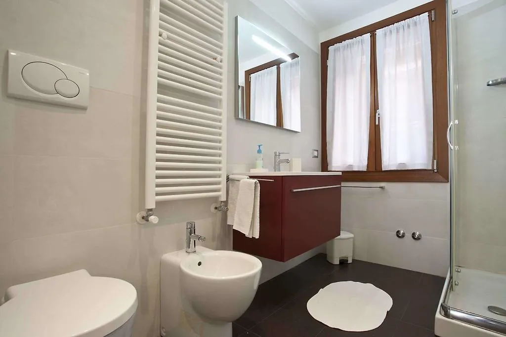 Ca Dell'Ambasciatore Apartment Venice Италия