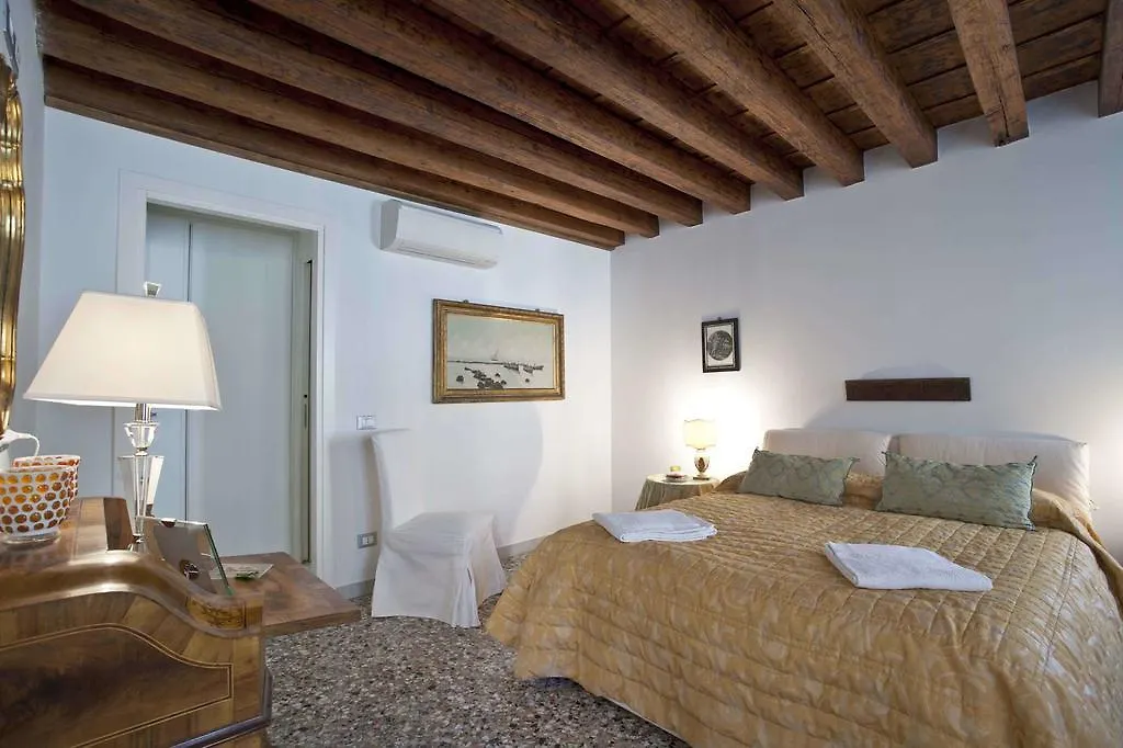 Ca Dell'Ambasciatore Apartment Venice